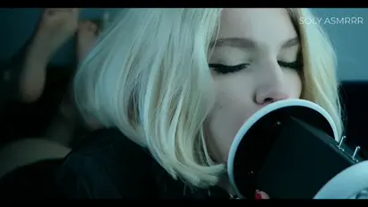 诱惑视角舔耳SENSITIVE ASMR - MILKY WET LICKING EARS EATING + FEET SOLY ASMR --boKE