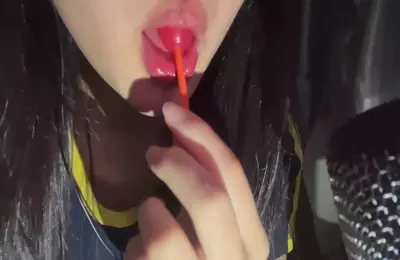 舔舐棒棒T 小泡小泡原版高清无水印-boKE