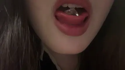 ASMR_夏栖该睡啦_口腔含冰-boKE