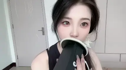 ASMR_白桃子舔耳朵舔吃耳朵舔耳口腔音喘息弹舌-boKE