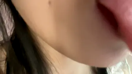 今天又变好看了 亲吻镜头 舔屏-boKE