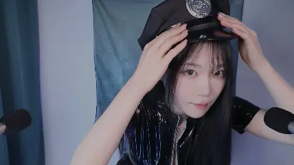 ASMR_nara_试穿皮衣并发出声音_爱或恨，以声音为中心的视频-boKE