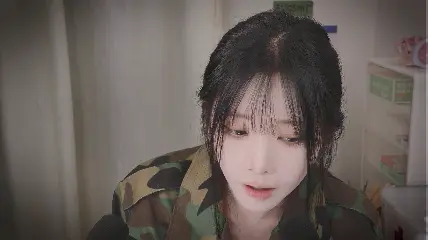 Yoonying-parteon会限-一睁眼发现来到了异世界女军部队-RP-boKE