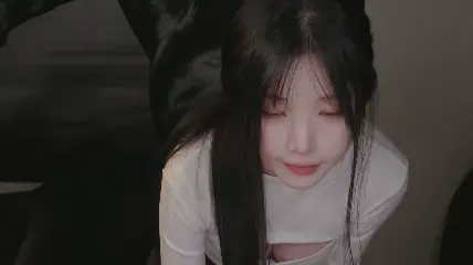 ASMR铺子- 高品质助眠ASMR视频，放松解压、轻声耳语舔耳、助眠音乐.会员限定
